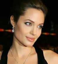 Tietoa Angelina Jolien tulevasta projektista Tietoa Angelina Jolien tulevasta projektista