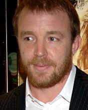 Guy Ritchie ohjaa sarjisleffan