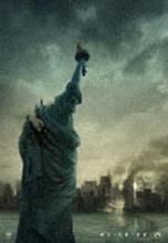Muukalaistuho iskee New Yorkiin J.J. Abramsin Cloverfieldissa Muukalaistuho iskee New Yorkiin J.J. Abramsin Cloverfieldissa