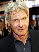 Harrison Ford pelastaa maailman - ajamalla rintakarvansa