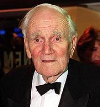 James Bond: "Tuokaa vimpainmestari Q takaisin"