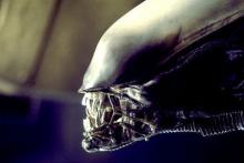 Ridley Scott ohjaa Alien-esiosan Ridley Scott ohjaa Alien-esiosan