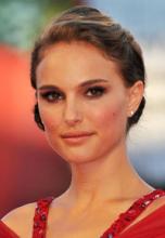 Natalie Portman haaksirikkoutuu autiolle avaruusasemalle Natalie Portman haaksirikkoutuu autiolle avaruusasemalle