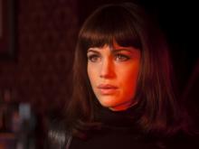 Girl Walks Into a Bar on Youtubesta ilmaiseksi katsottava kokopitkä elokuva