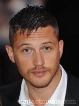 Tom Hardy kertoo valmistautumisestaan Batman-pahiksen rooliin Tom Hardy kertoo valmistautumisestaan Batman-pahiksen rooliin