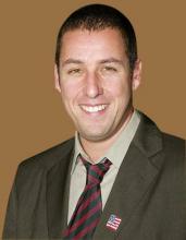 Adam Sandler esittämään perheystävällistä Draculaa Adam Sandler esittämään perheystävällistä Draculaa